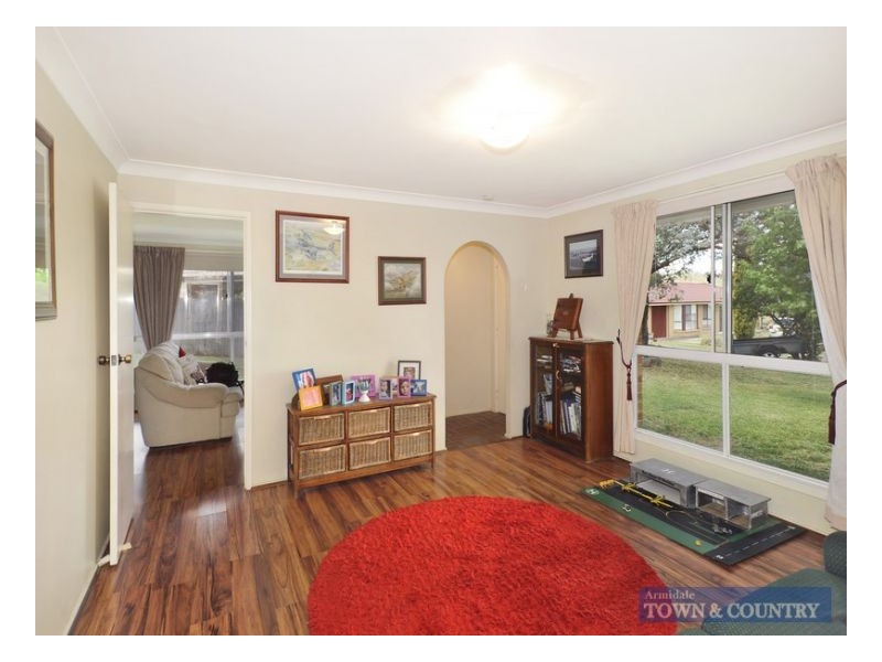 9 Howard Place, Armidale NSW 2350