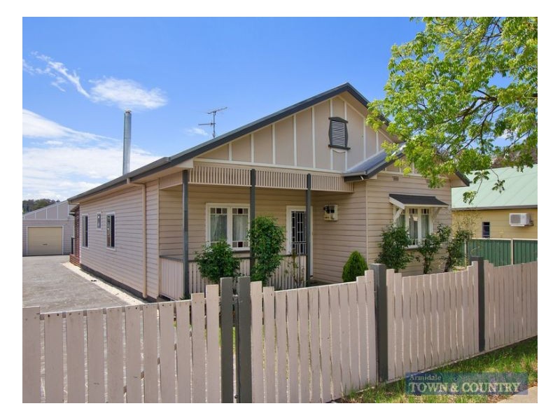 189 Barney Street, Armidale NSW 2350