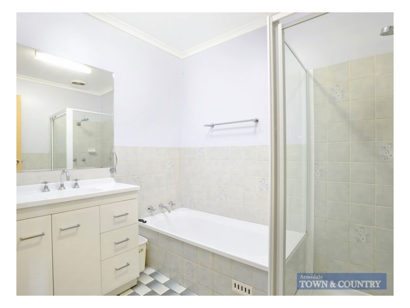 22 James Avenue, Armidale NSW 2350