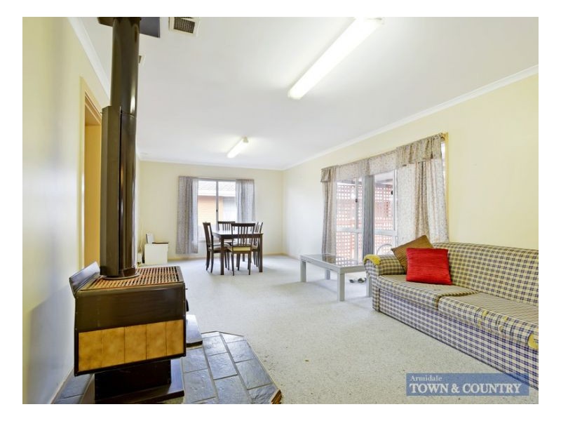 22 James Avenue, Armidale NSW 2350