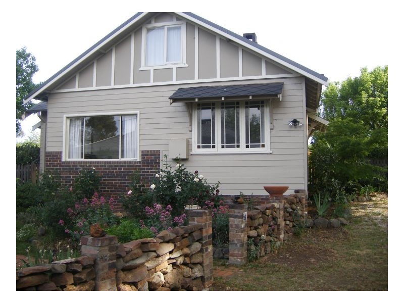 189 Kennedy St, Armidale NSW 2350