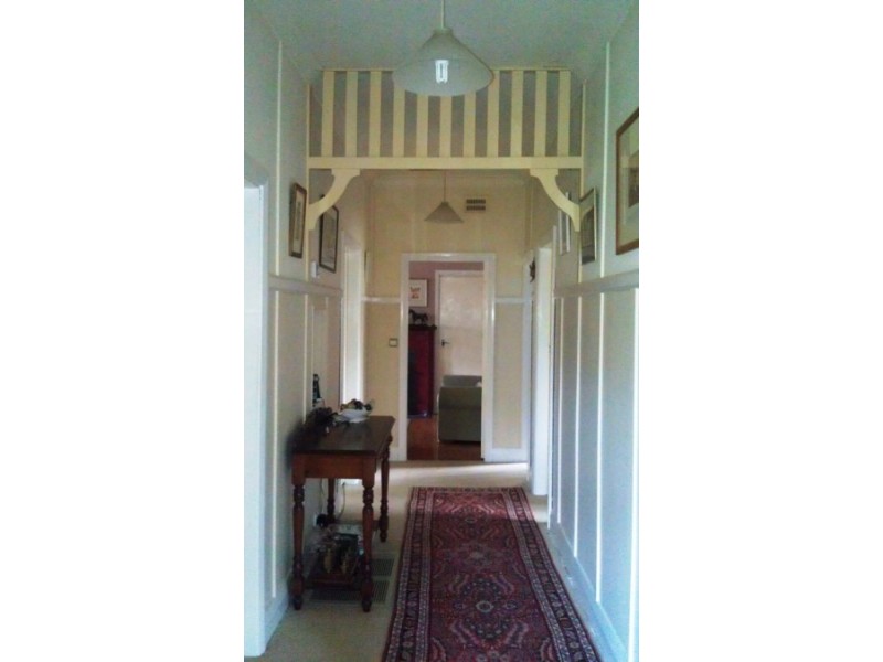 189 Kennedy St, Armidale NSW 2350