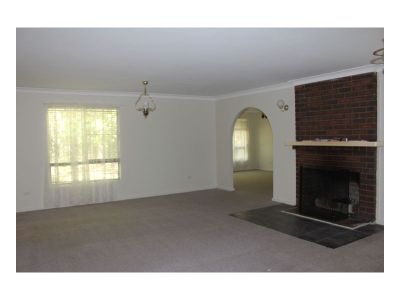 Hillview Lodge 2 Pine Avenue, Arding NSW 2358