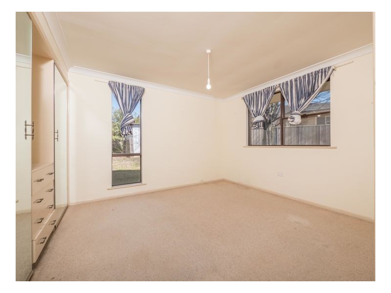 11 Kathleen Crescent, Armidale NSW 2350