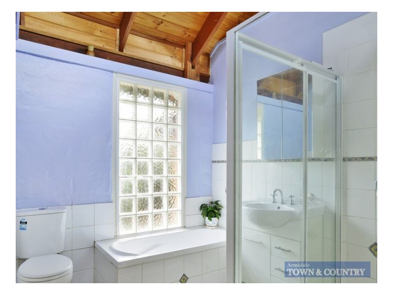 21 Roseneath Lane, Armidale NSW 2350