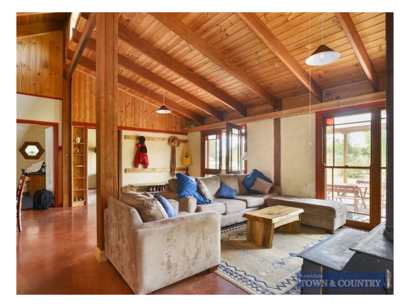 21 Roseneath Lane, Armidale NSW 2350