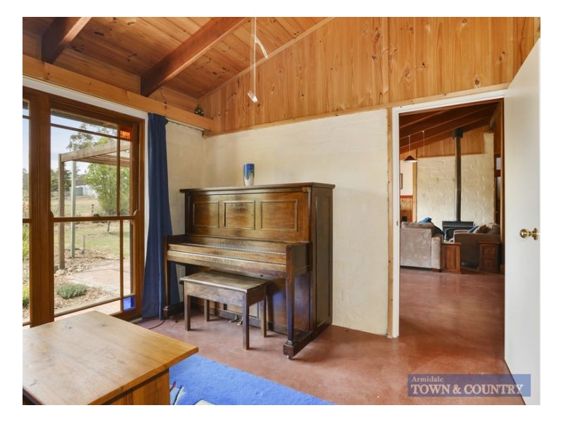 21 Roseneath Lane, Armidale NSW 2350