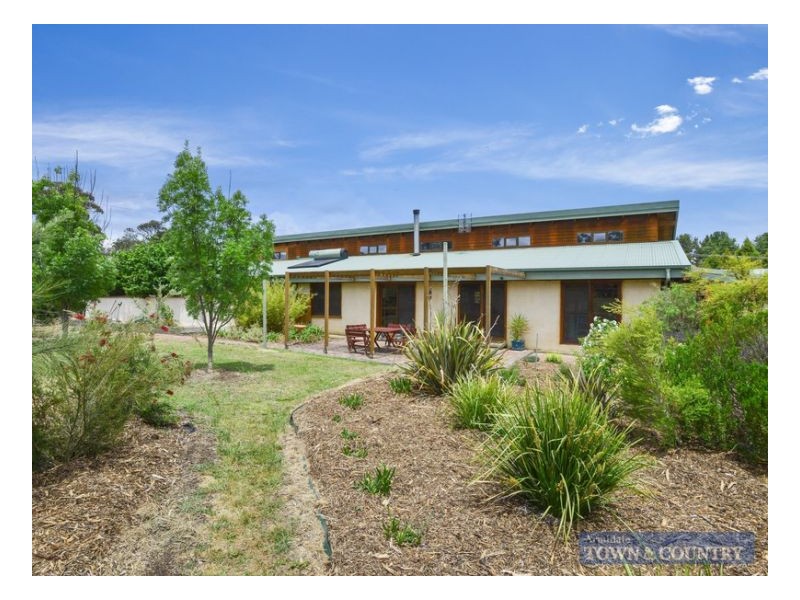21 Roseneath Lane, Armidale NSW 2350