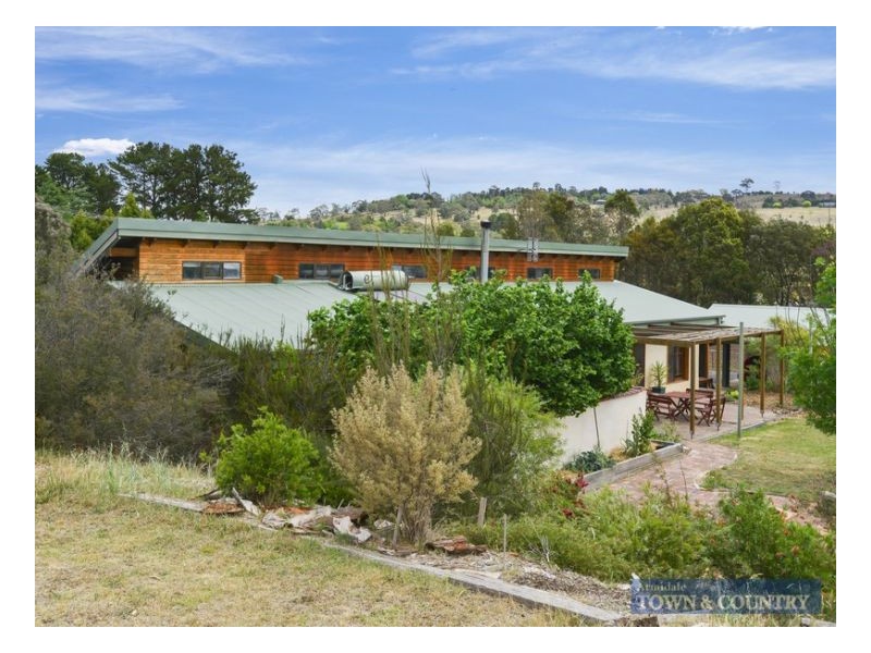 21 Roseneath Lane, Armidale NSW 2350