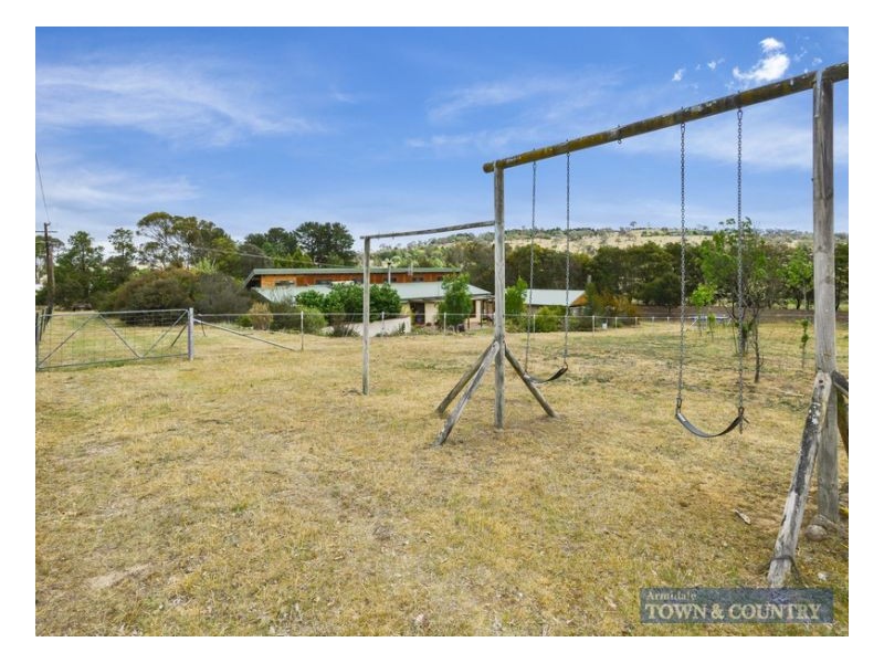 21 Roseneath Lane, Armidale NSW 2350