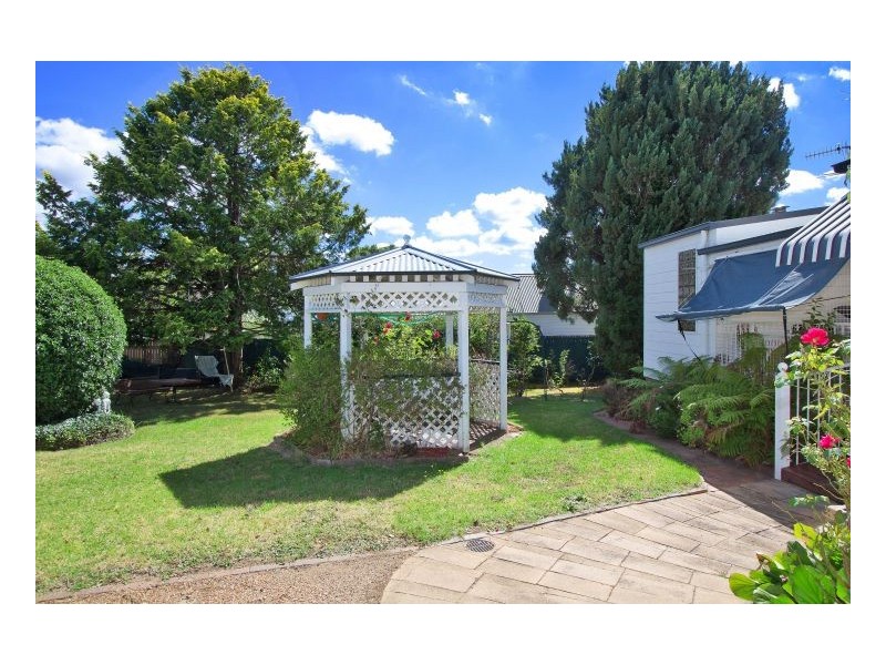 176 Marsh Street, Armidale NSW 2350