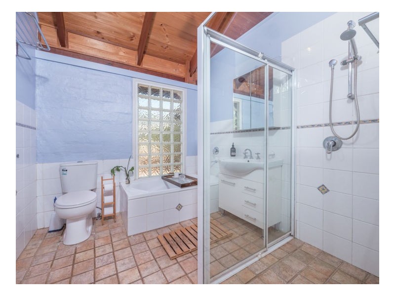 21 Roseneath Lane, Armidale NSW 2350