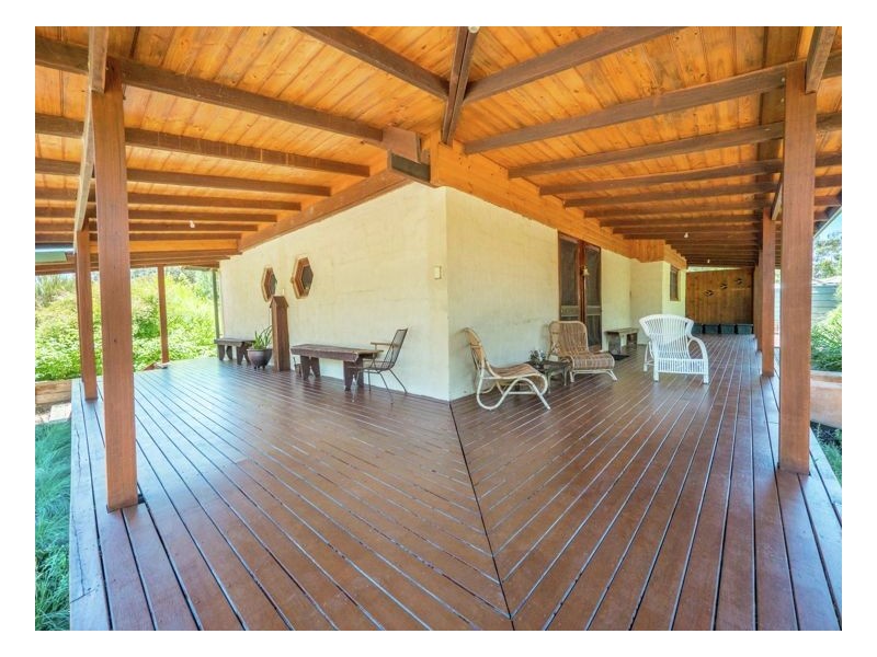 21 Roseneath Lane, Armidale NSW 2350