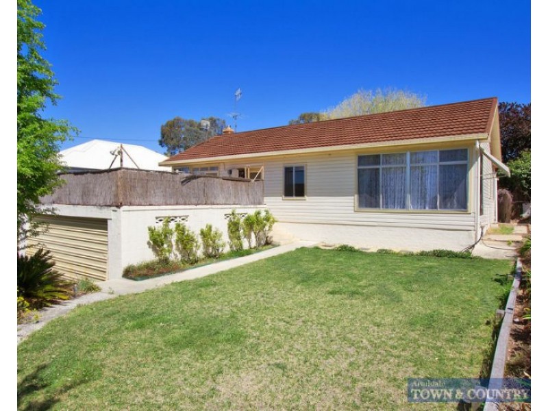 8 Rockvale Road, Armidale NSW 2350