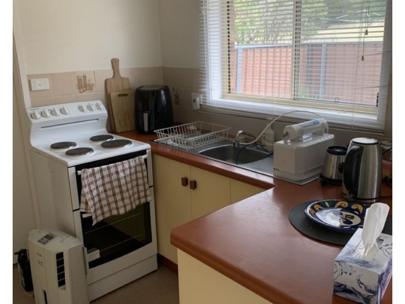 2/5 Northey Drive, Armidale NSW 2350