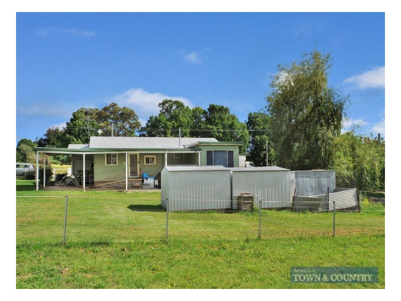 94 Uralla Road, Armidale NSW 2350