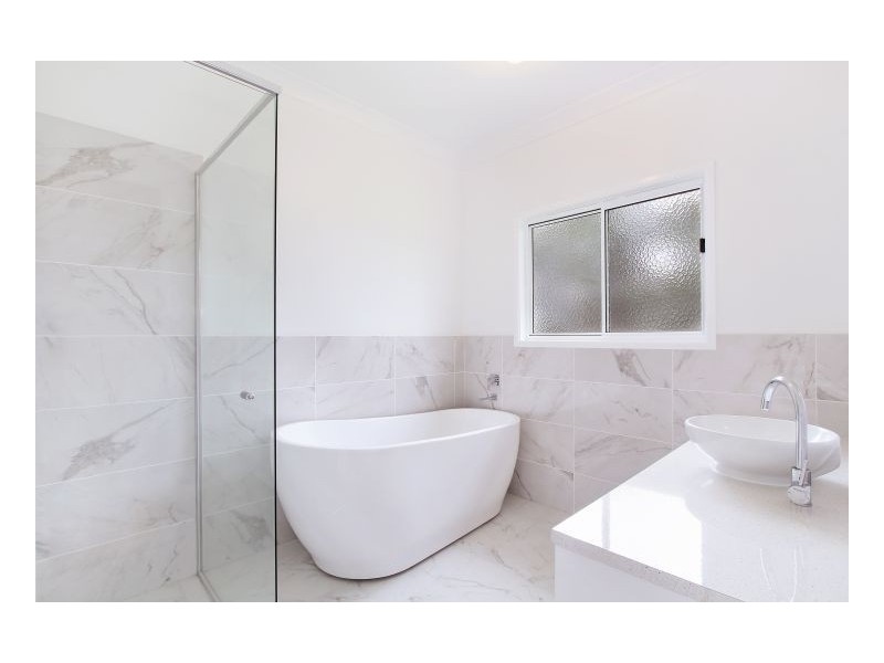 53 Kareela Road, Armidale NSW 2350
