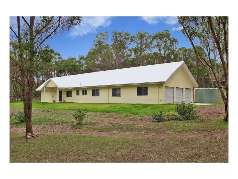53 Kareela Road, Armidale NSW 2350