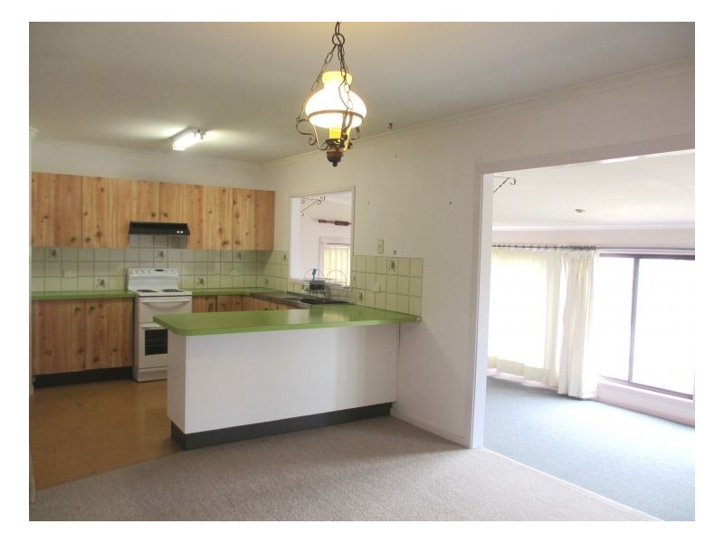 27 Grafton Road, Armidale NSW 2350