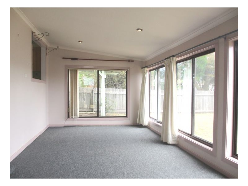 27 Grafton Road, Armidale NSW 2350