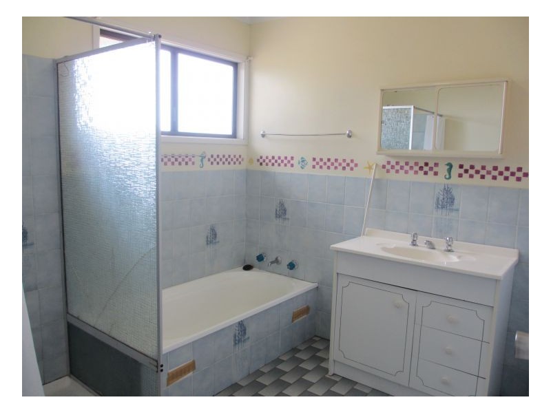 27 Grafton Road, Armidale NSW 2350