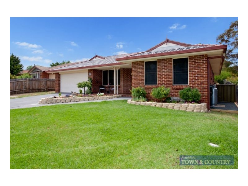 17 Macdonald Drive, Armidale NSW 2350