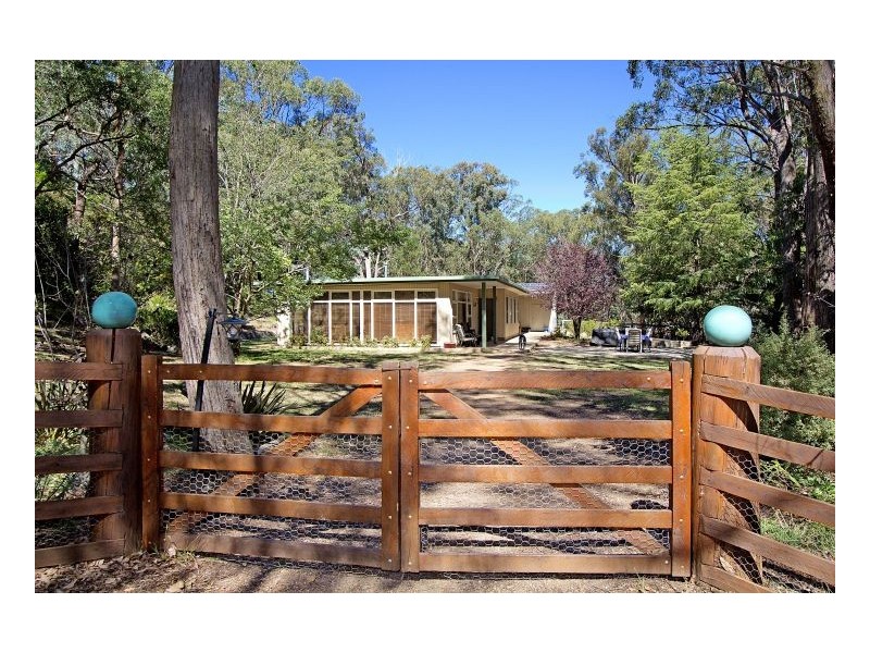 111 Rockvale Rd, Armidale NSW 2350