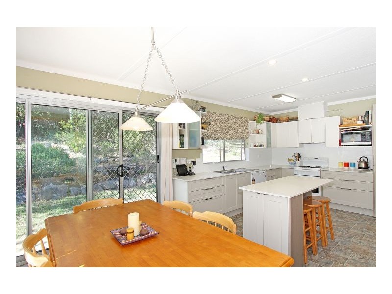 111 Rockvale Rd, Armidale NSW 2350