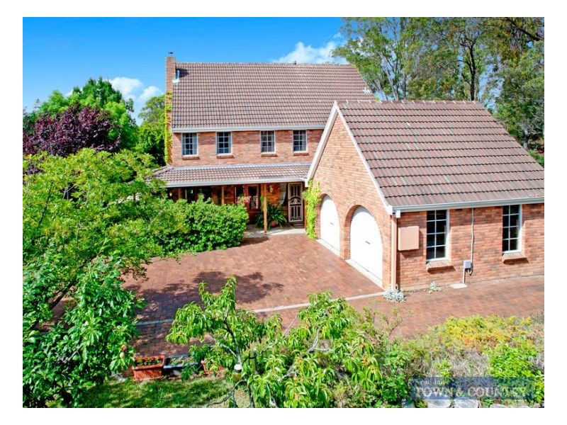 14 Bishop Crescent, Armidale NSW 2350