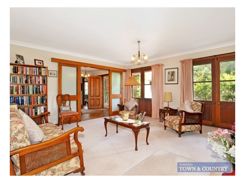 14 Bishop Crescent, Armidale NSW 2350