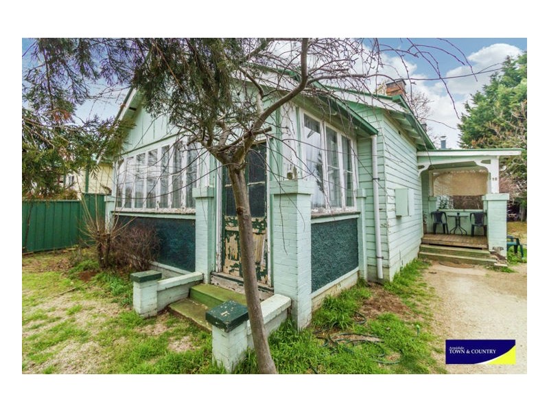 16 Tenterden Street, Guyra NSW 2365