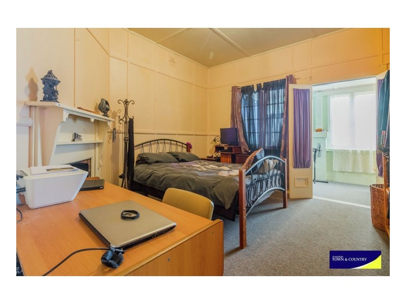 16 Tenterden Street, Guyra NSW 2365