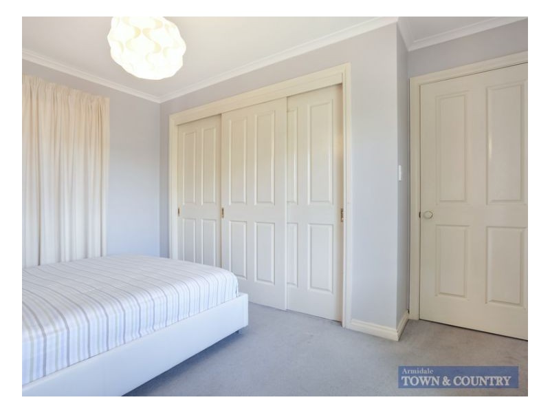 2/7 Quin Avenue, Armidale NSW 2350