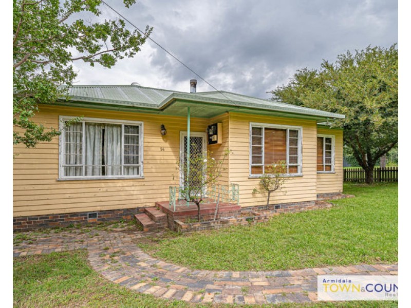 94 Newton Street, Armidale NSW 2350
