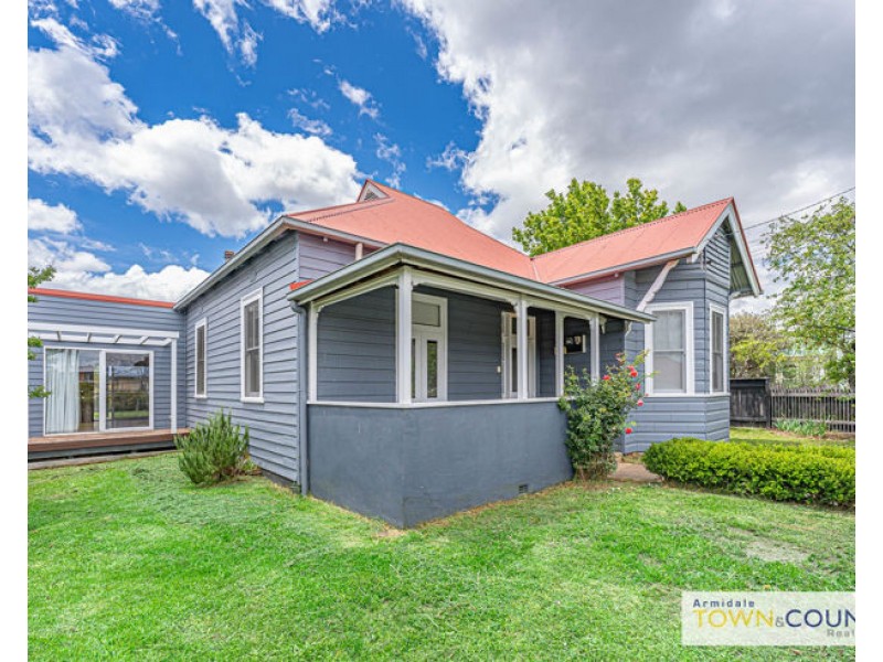 101 Taylor Street, Armidale NSW 2350