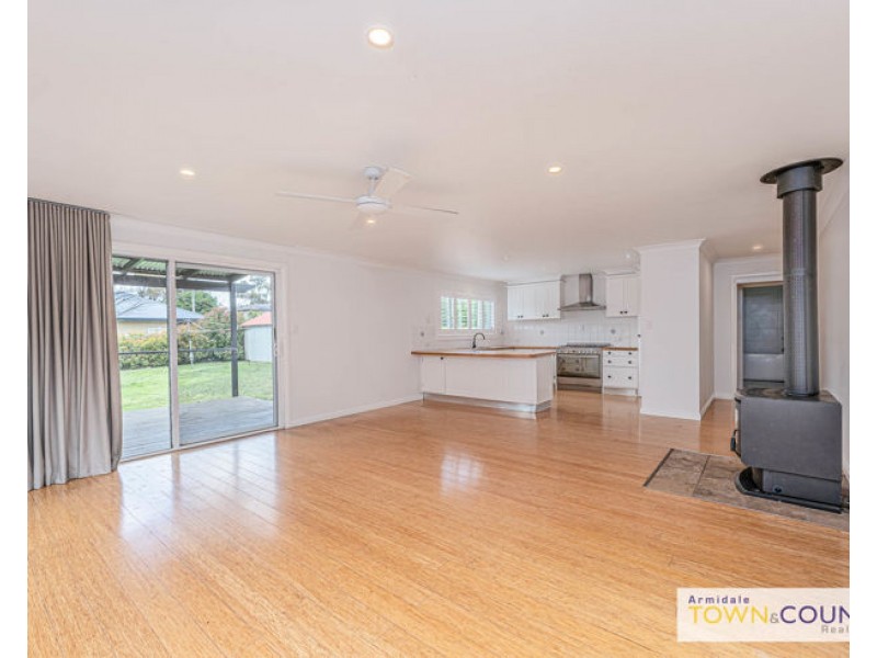 101 Taylor Street, Armidale NSW 2350