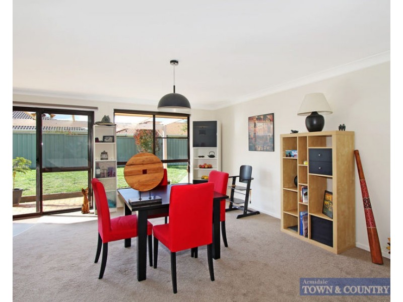 2a Fiona Place, Armidale NSW 2350