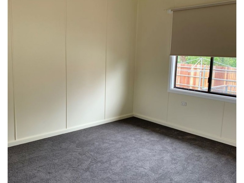 2/171 Barney Street, Armidale NSW 2350