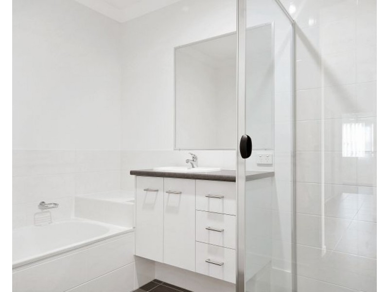 13 Golden Grove, Armidale NSW 2350