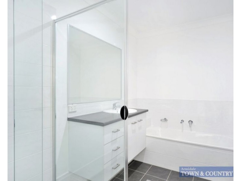14 Grandview Crescent, Armidale NSW 2350
