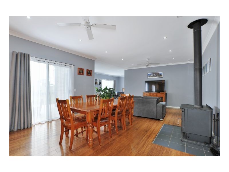 63 Macleay Way, Armidale NSW 2350