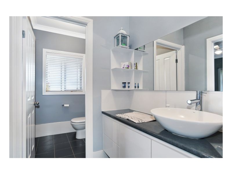 63 Macleay Way, Armidale NSW 2350