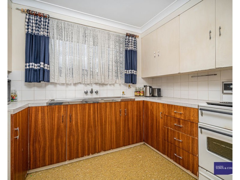 2/1 Kathleen Crescent, Armidale NSW 2350