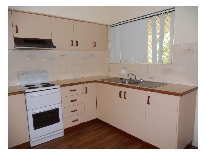 2/1 Johnson avenue, Armidale NSW 2350