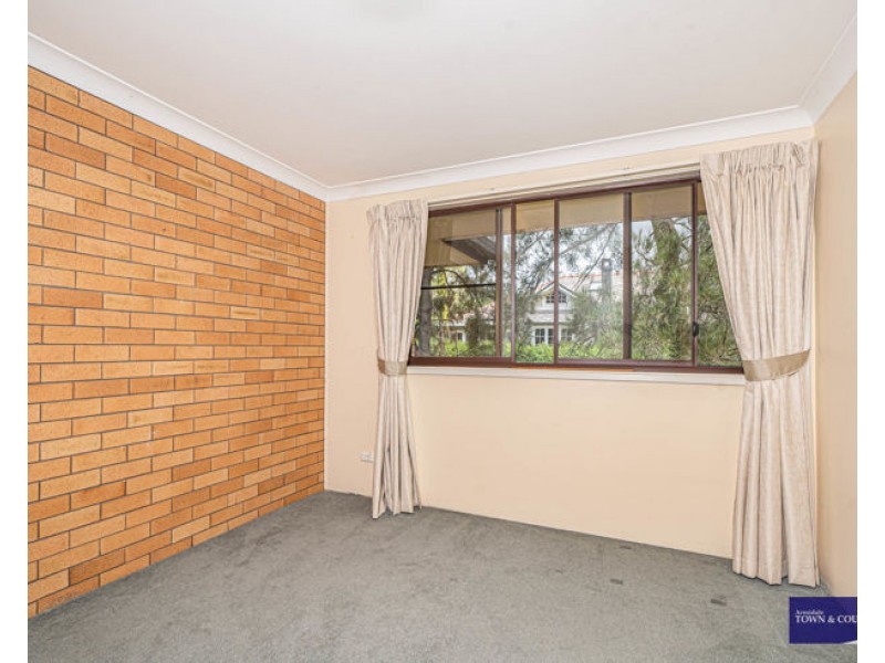 2/185 Faulkner Street, Armidale NSW 2350