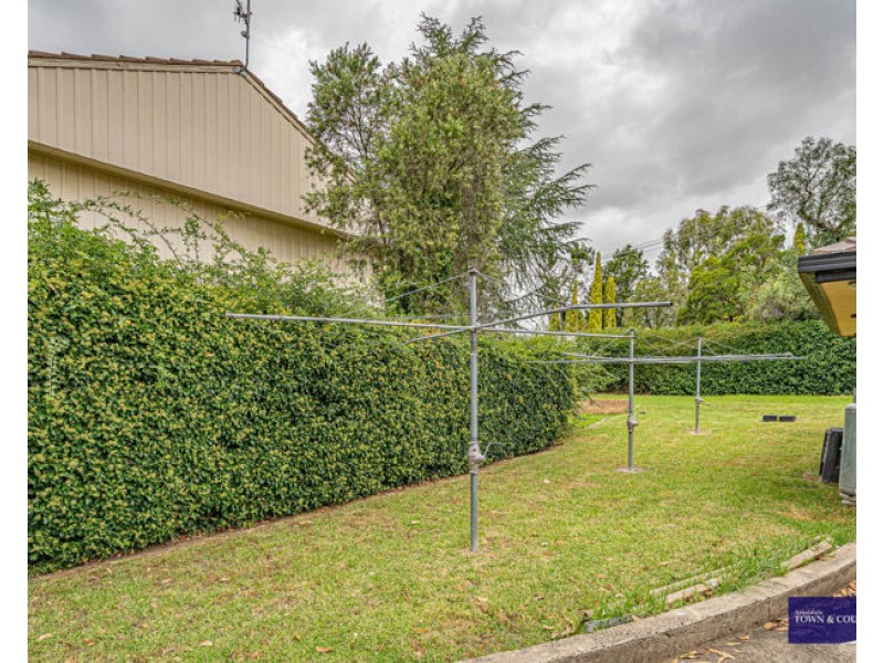 2/185 Faulkner Street, Armidale NSW 2350