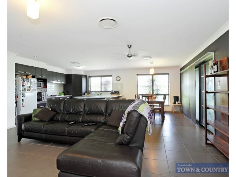14 Mason Crescent, Armidale NSW 2350