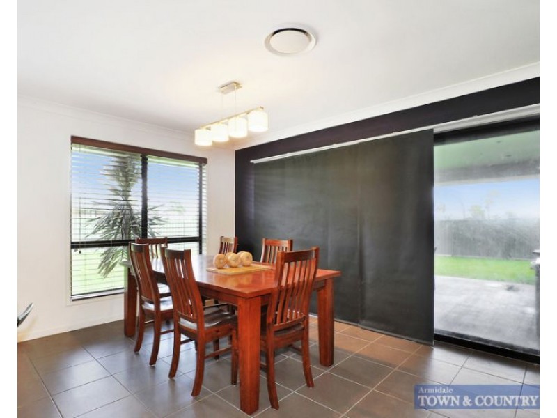 14 Mason Crescent, Armidale NSW 2350