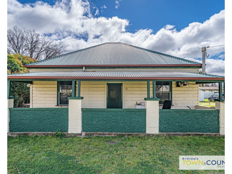 75 Mossman street, Armidale NSW 2350