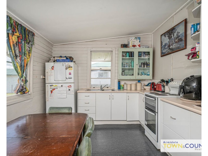 75 Mossman street, Armidale NSW 2350
